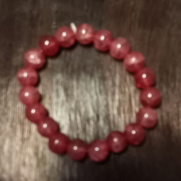 Strawberry Quartz Agate 10 MM Bead Stretch Bracelet - Picture 3 of 8